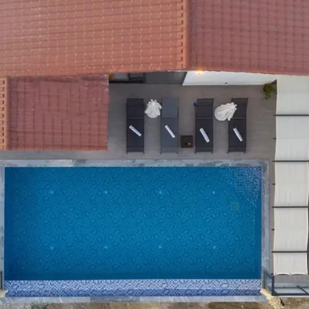 Ebru 2 Is 2 Bed 4 Guests Luxury 卡尔坎